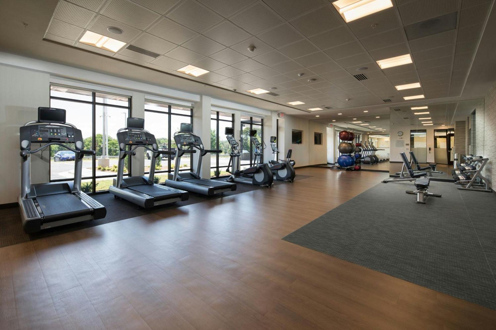 Courtyard By Marriott Russellville Esterno foto