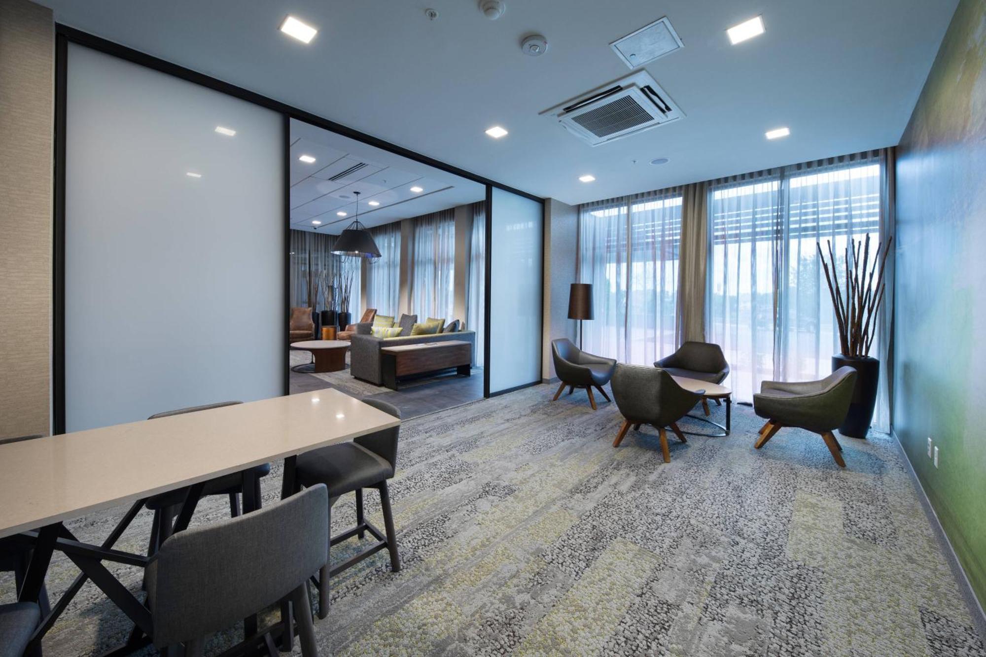 Courtyard By Marriott Russellville Esterno foto