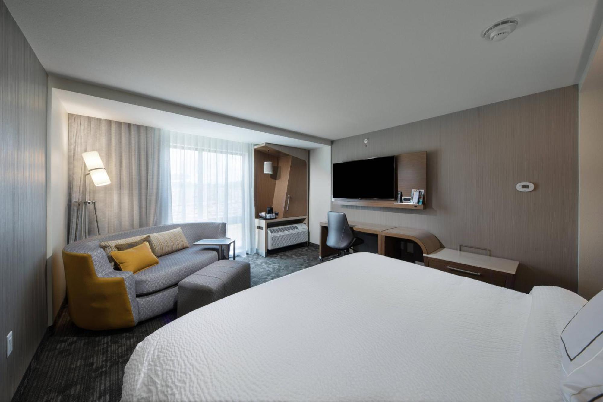 Courtyard By Marriott Russellville Esterno foto