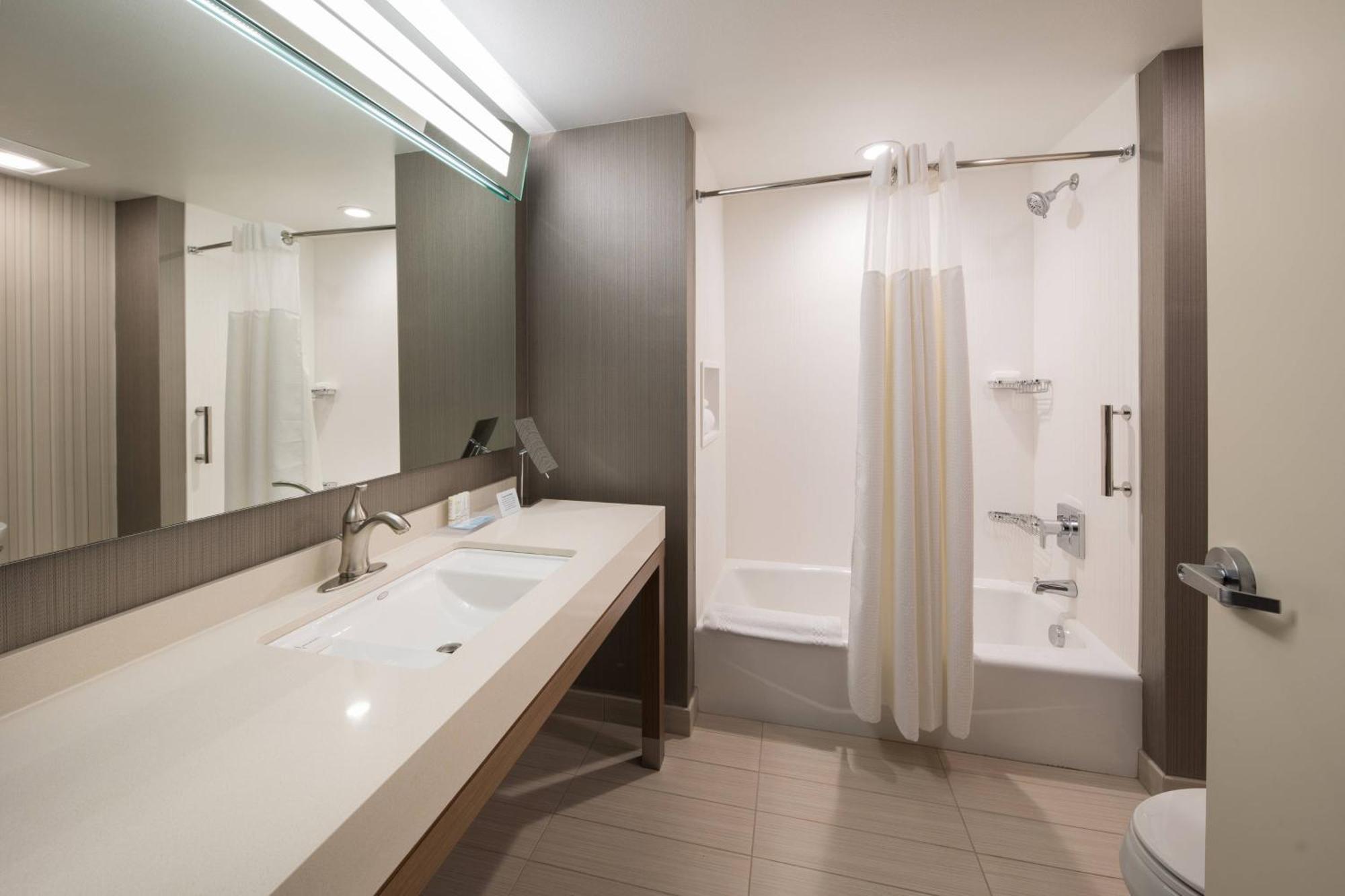 Courtyard By Marriott Russellville Esterno foto